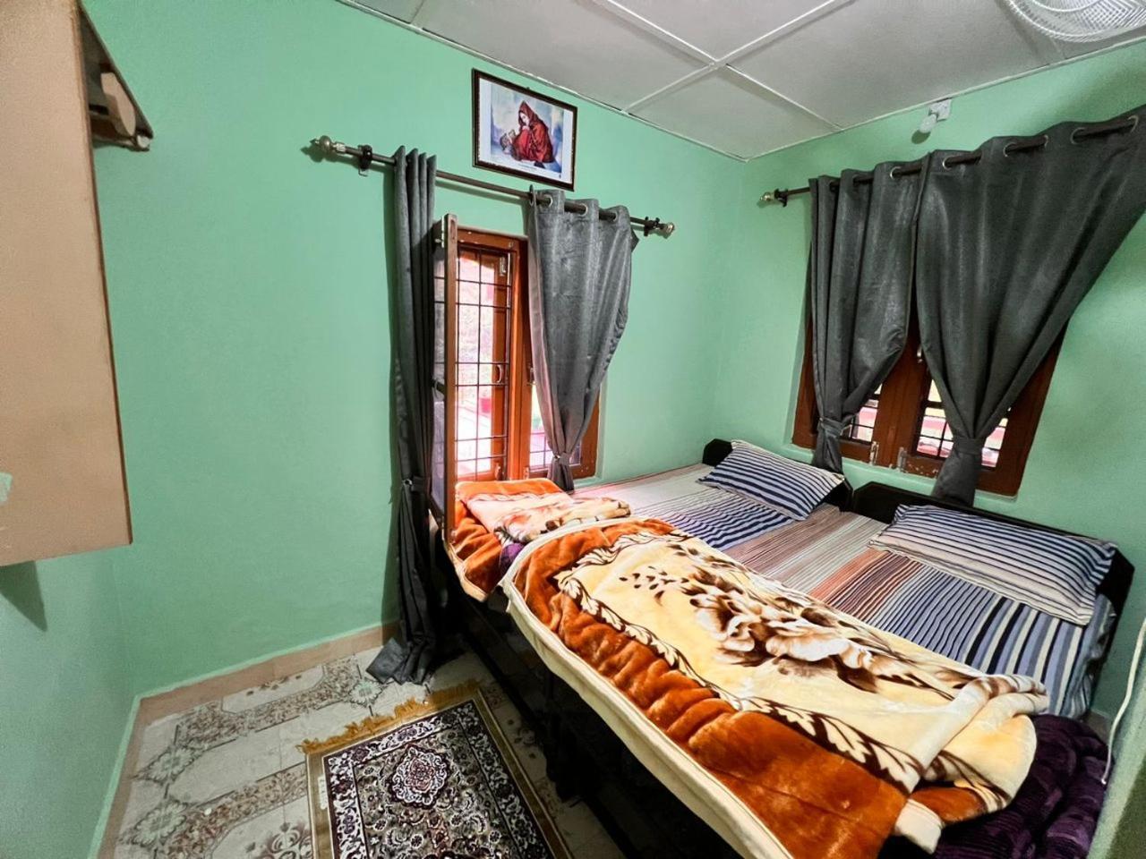 Tathastu Bir -Homestay ,Dorm,Hostel Bagian luar foto