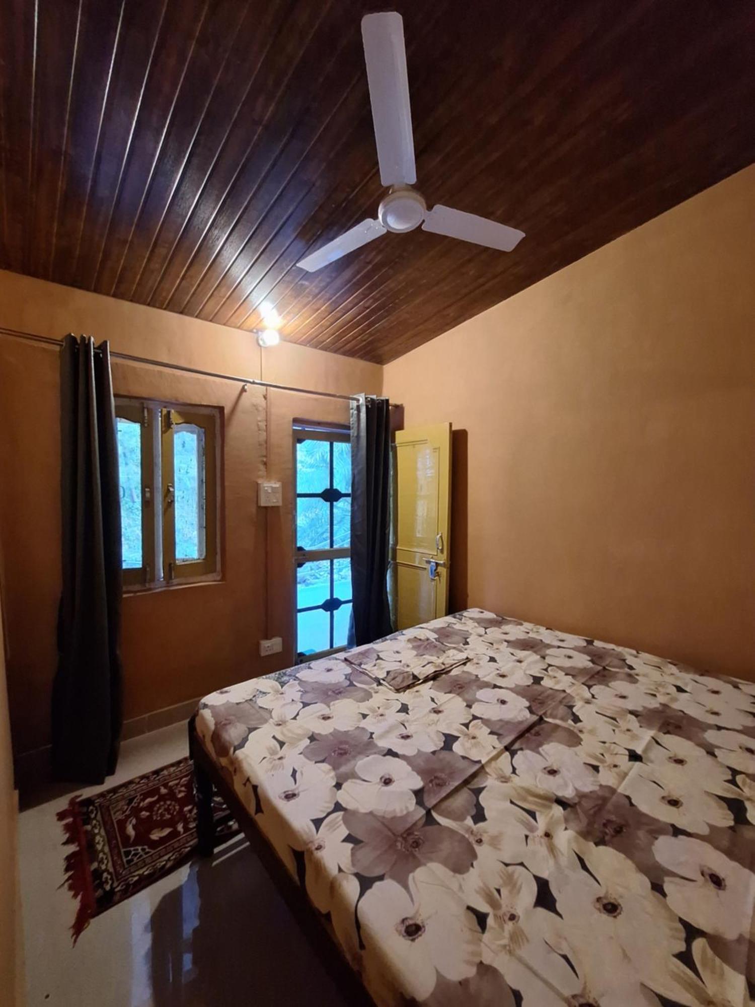 Tathastu Bir -Homestay ,Dorm,Hostel Bagian luar foto