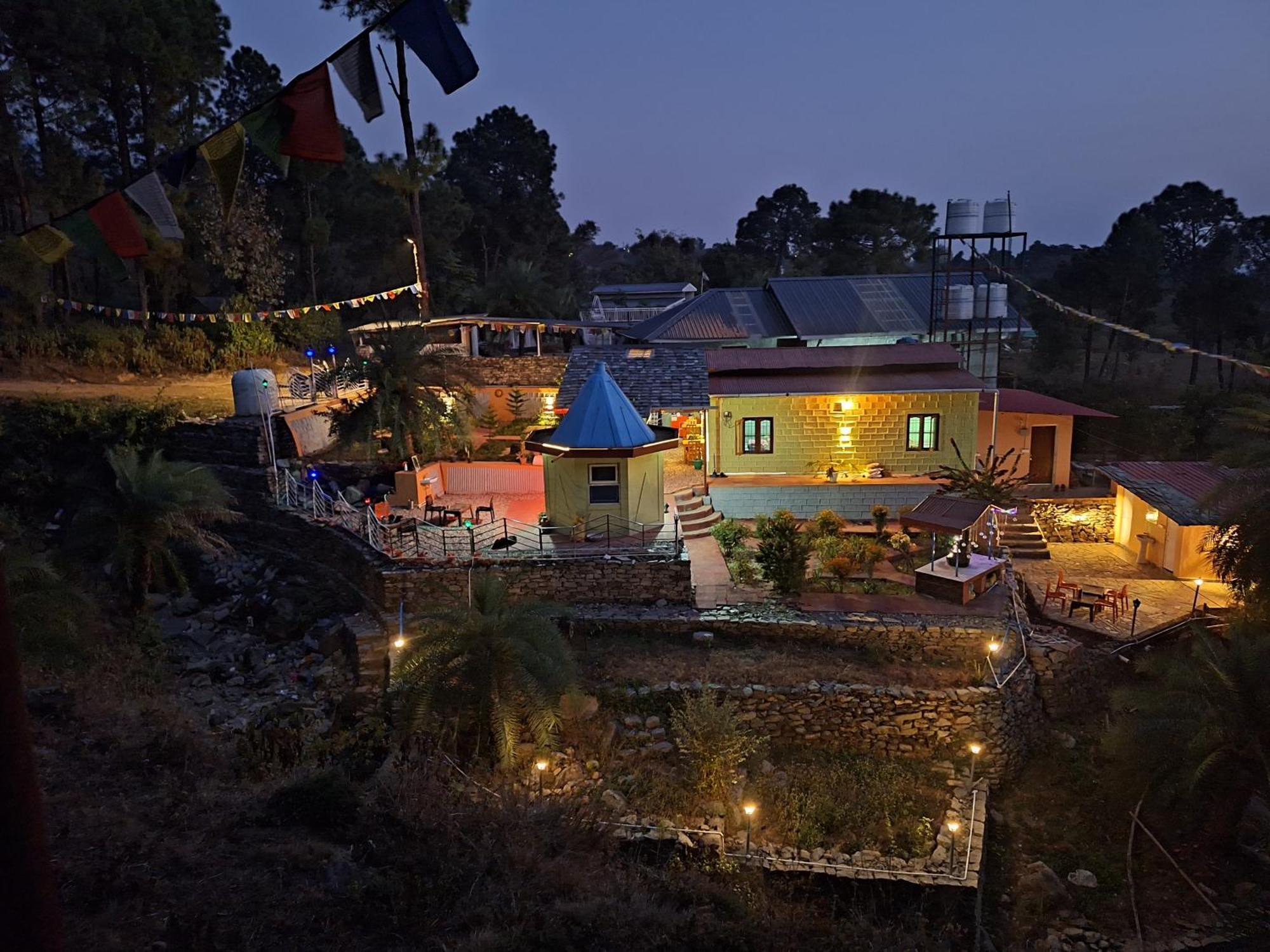 Tathastu Bir -Homestay ,Dorm,Hostel Bagian luar foto