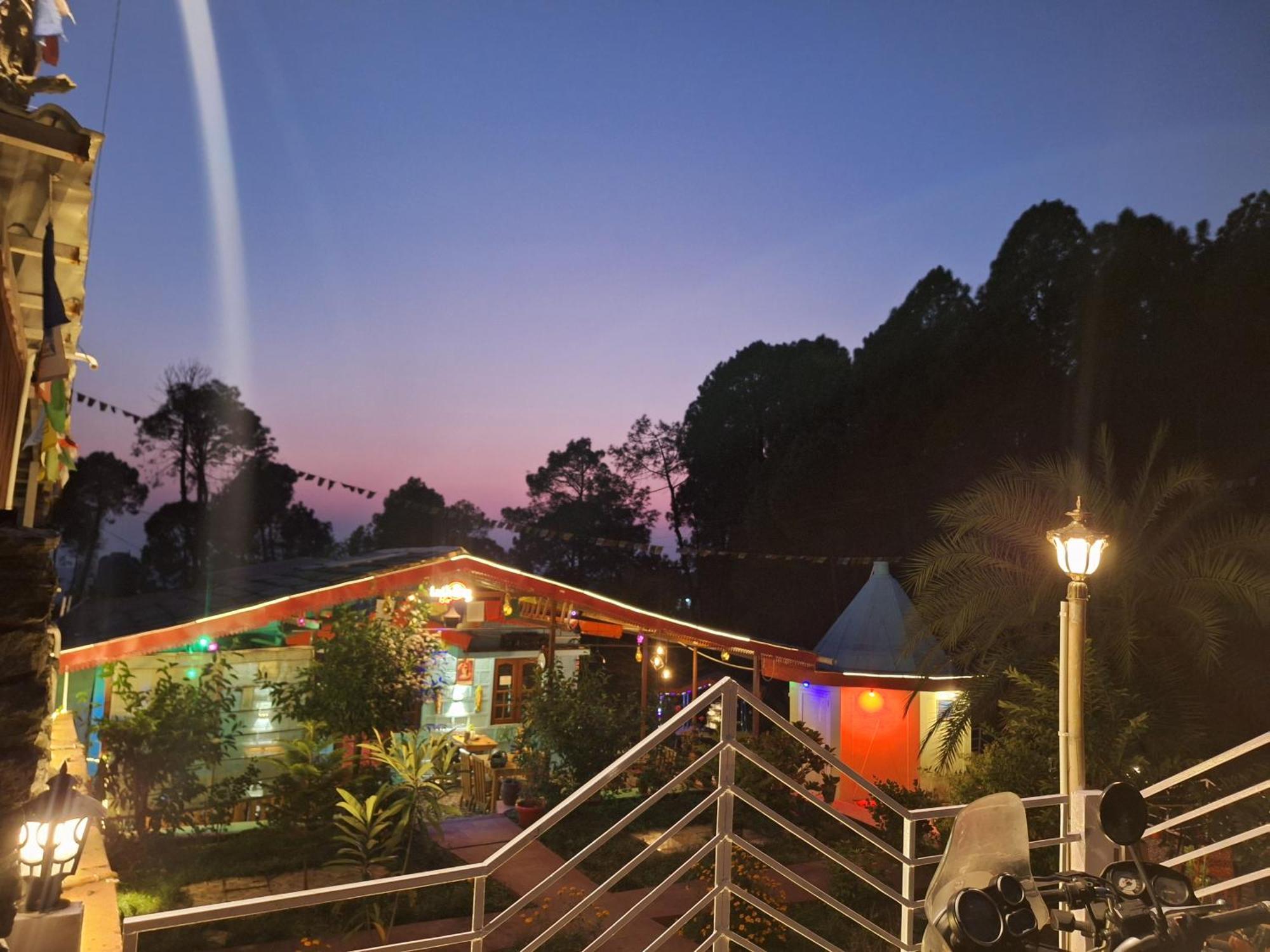Tathastu Bir -Homestay ,Dorm,Hostel Bagian luar foto